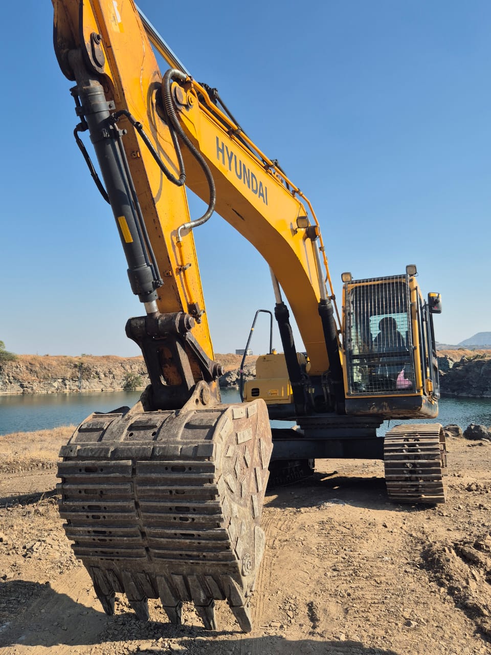 HYUNDAI EXCAVATOR R215 SMART 2020