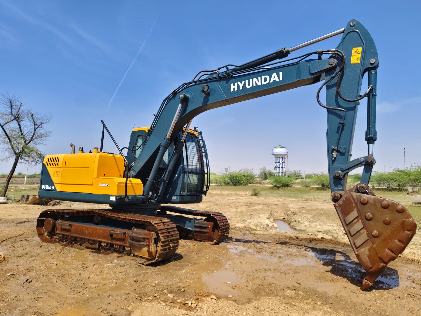 HYUNDAI EXCAVATOR R140LC-9 2022