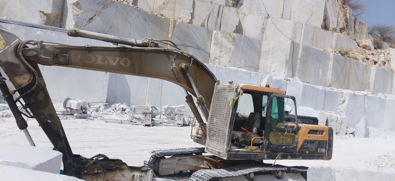 VOLVO EXCAVATOR EC210D 2018