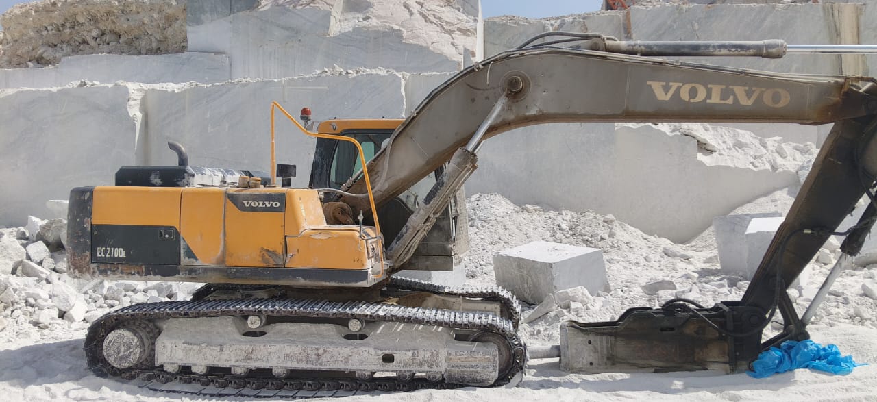 VOLVO EXCAVATOR EC210D 2018
