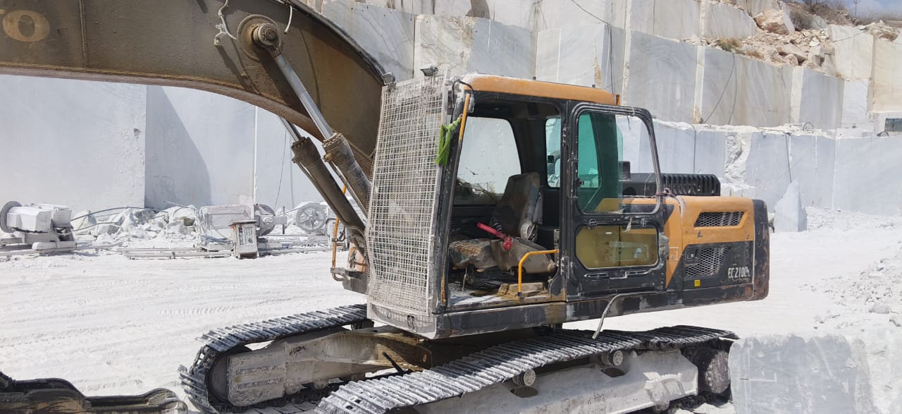 VOLVO EXCAVATOR EC210D 2018