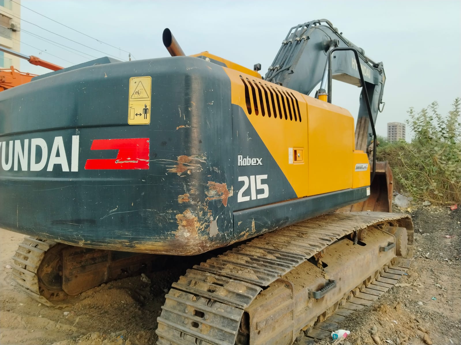 HYUNDAI EXCAVATOR R215 2022