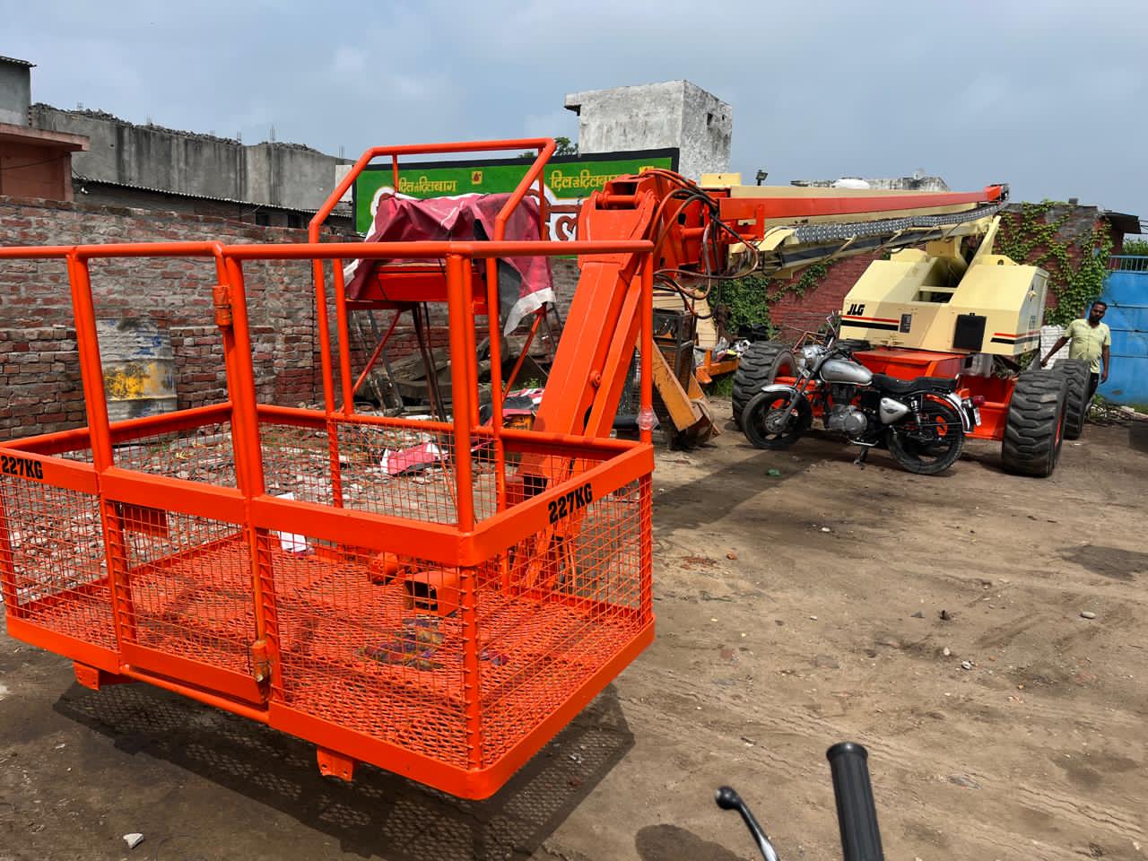 JLG BOOM LIFT 80HX 2002