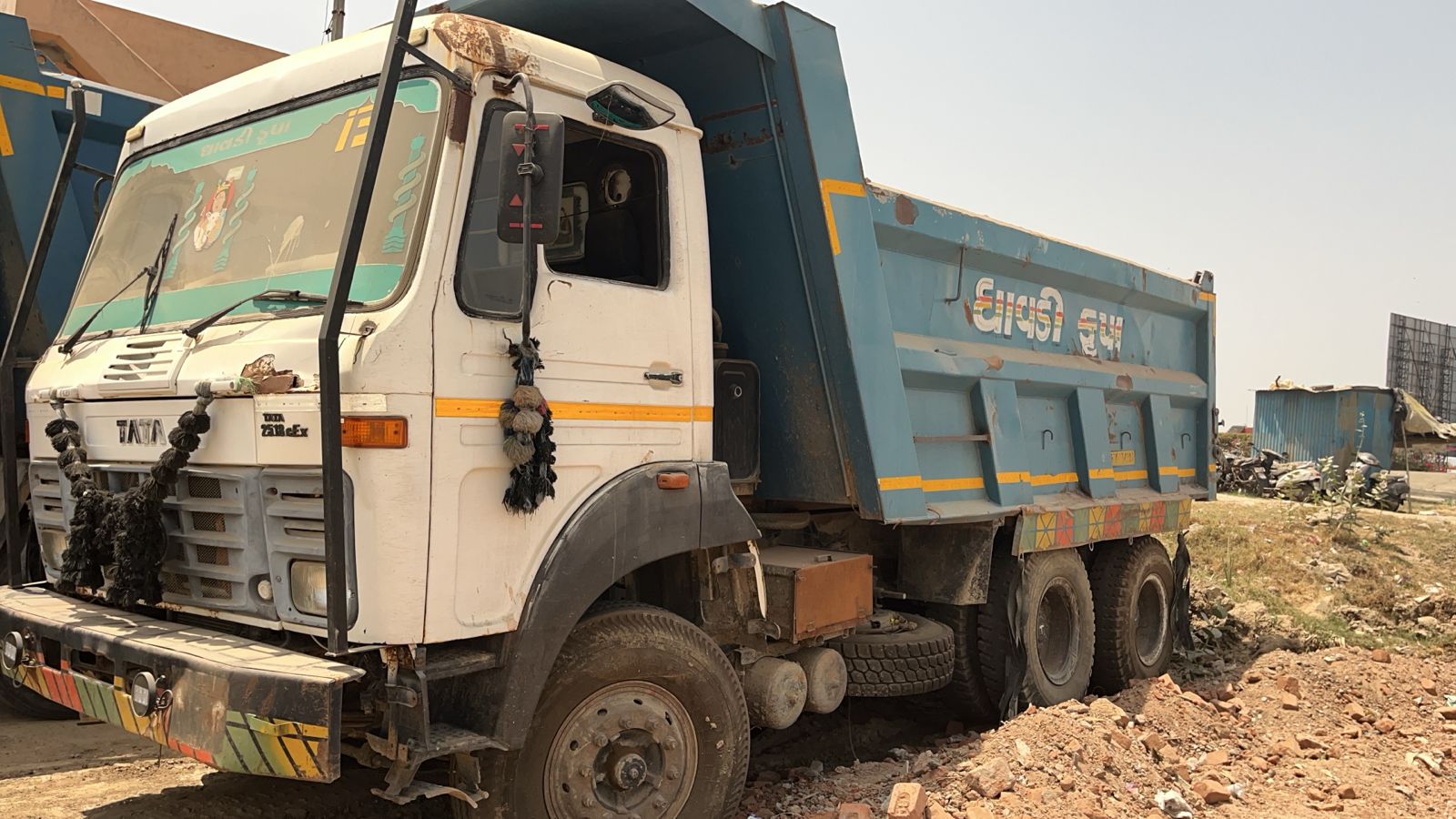 TATA SIGNA DUMP TRUCK 2518 2019
