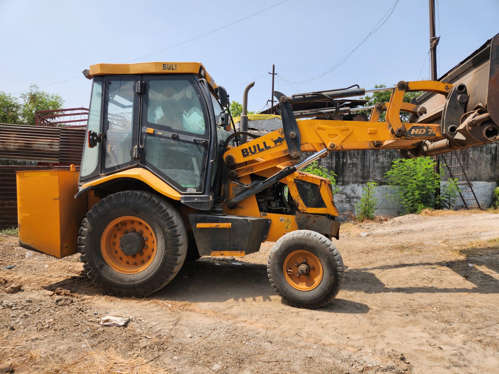 BULL BACKHOE 76 HD 2022