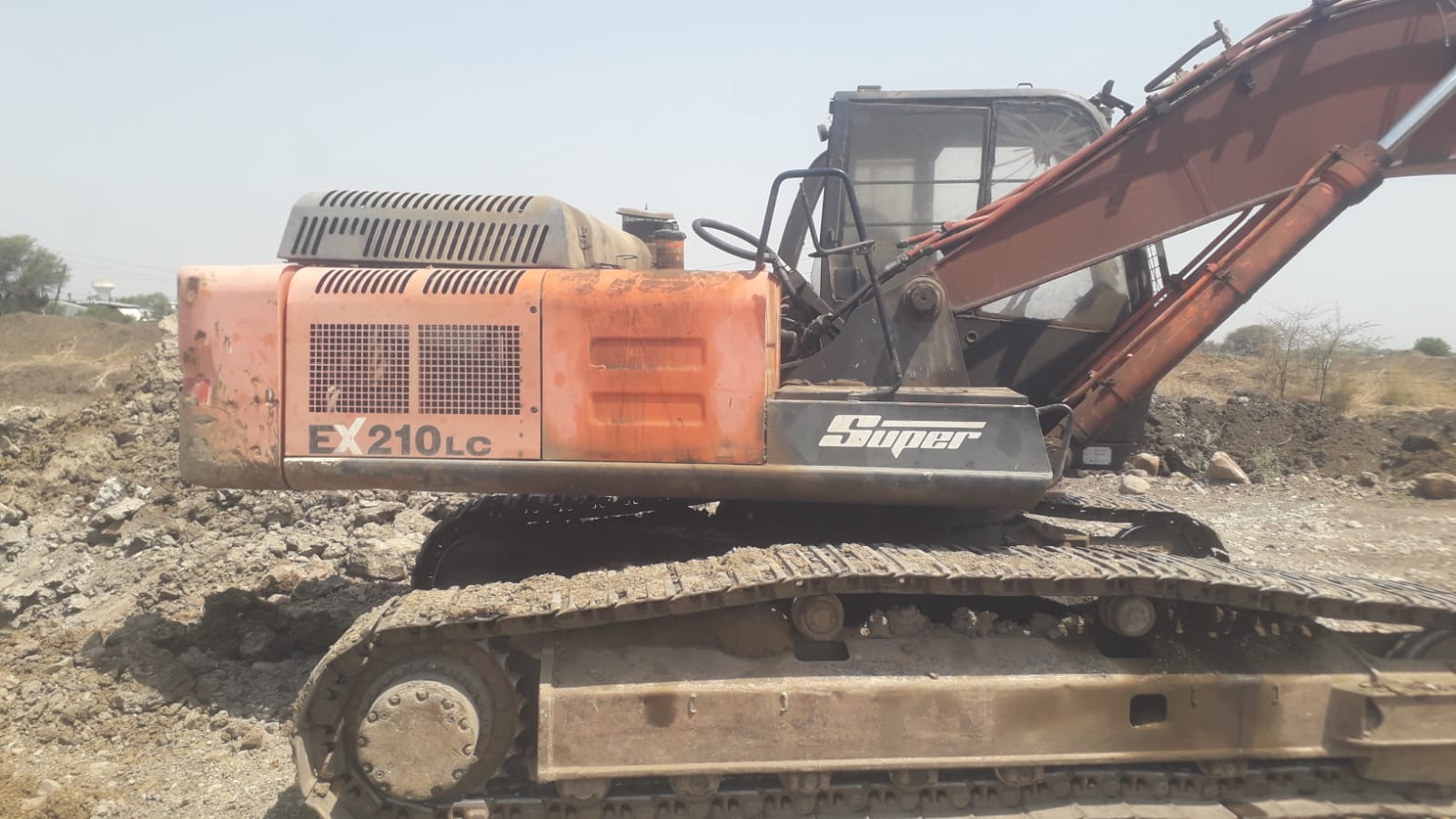 TATA HITACHI EXCAVATOR EX210LC 2022