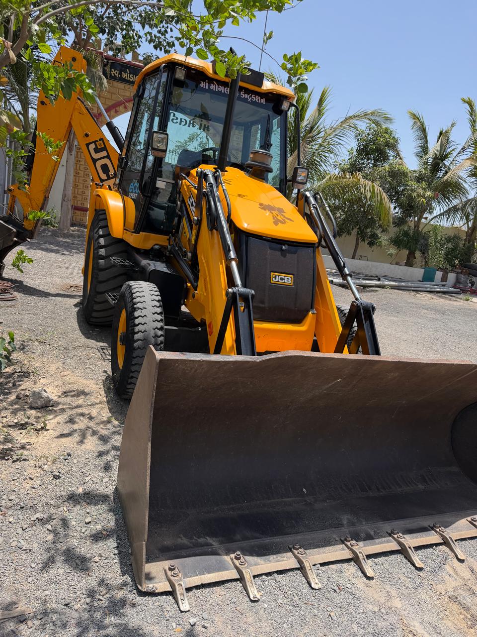 JCB BACKHOE 3DX 2024