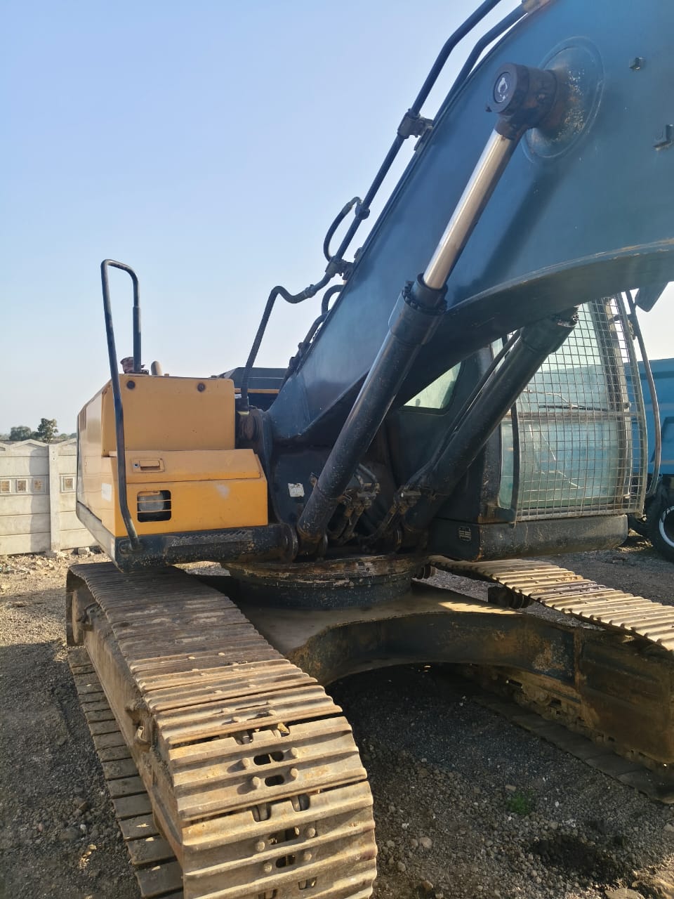 HYUNDAI EXCAVATOR R210 2021