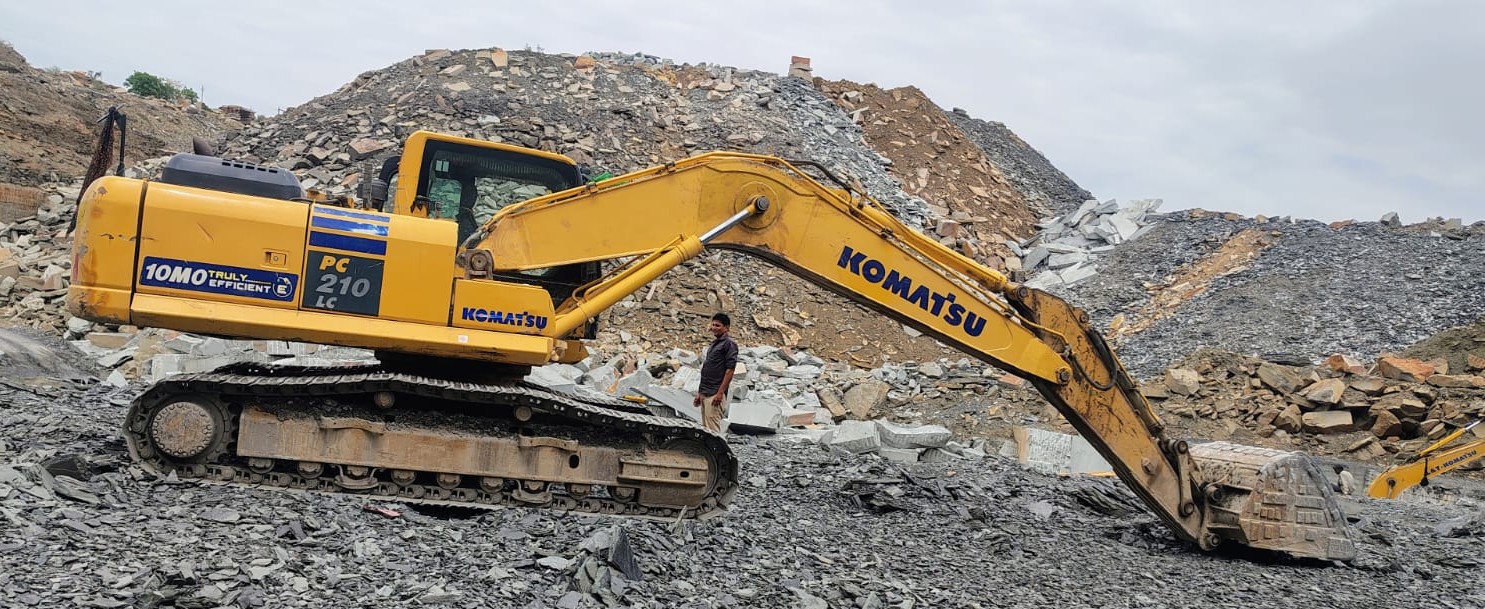 KOMATSU EXCAVATORS PC210 10 MO 2020