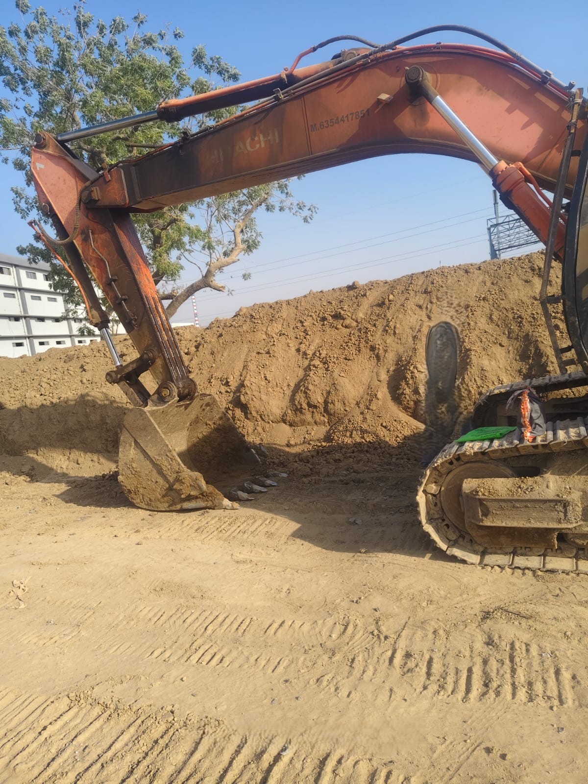 TATA HITACHI EXCAVATOR EX200 2016