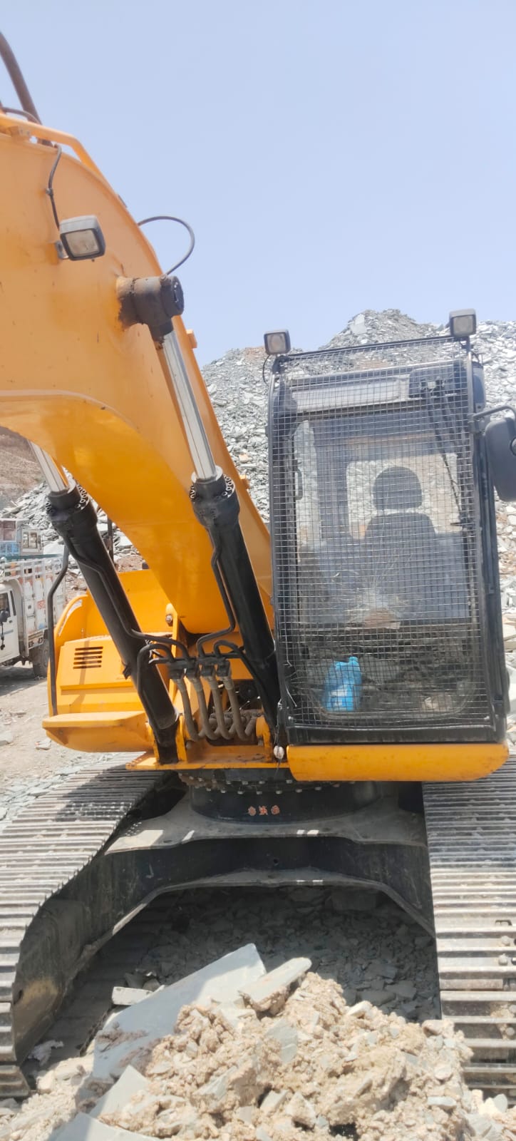 JCB EXCAVATOR JS205 2022