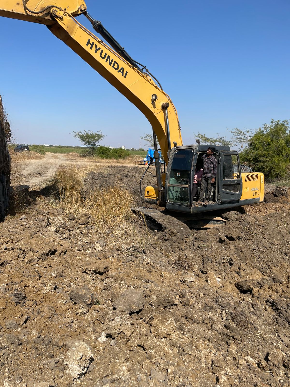 HYUNDAI EXCAVATOR R210-7 2017