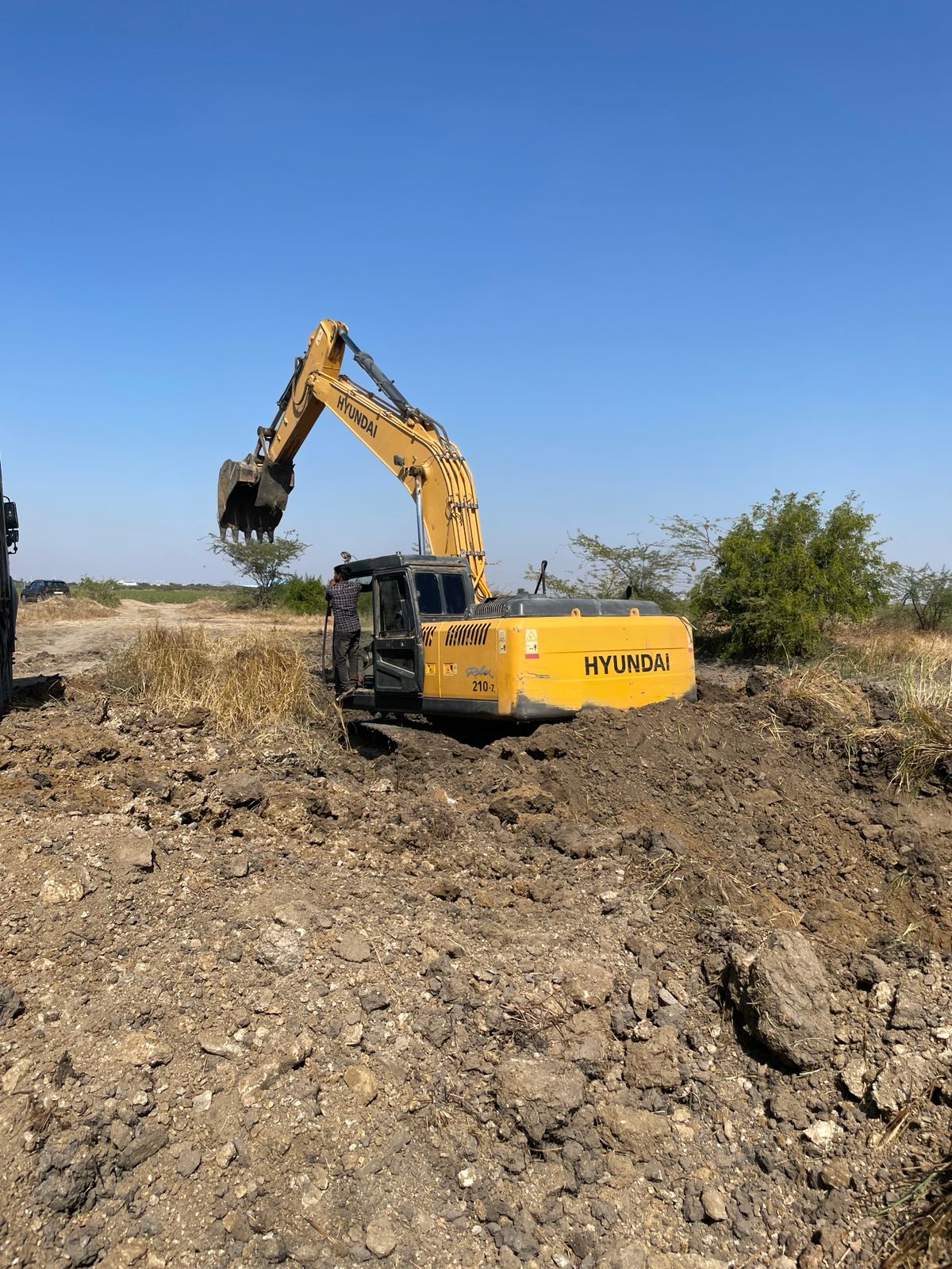 HYUNDAI EXCAVATOR R210-7 2017
