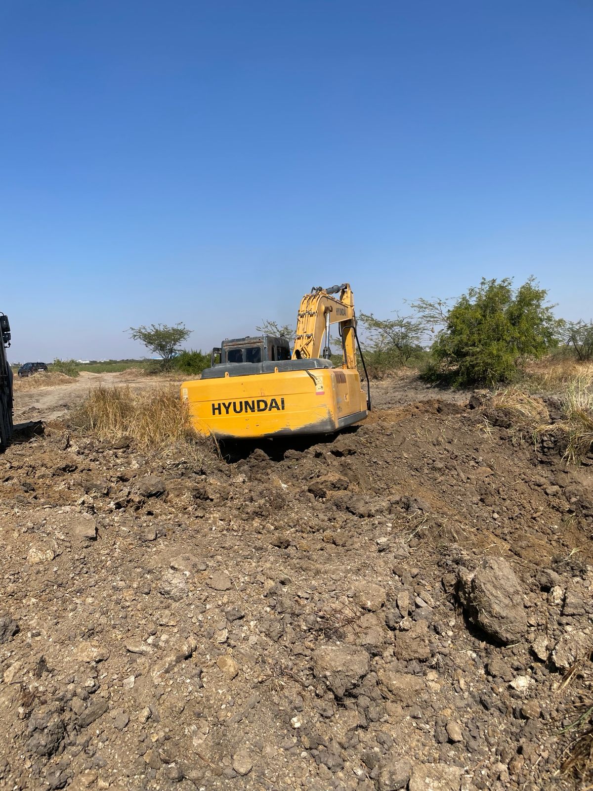 HYUNDAI EXCAVATOR R210-7 2017