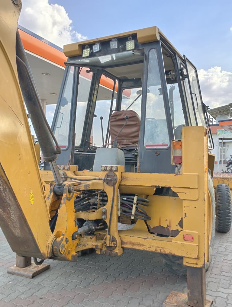 CAT BACKHOE 424B 2020