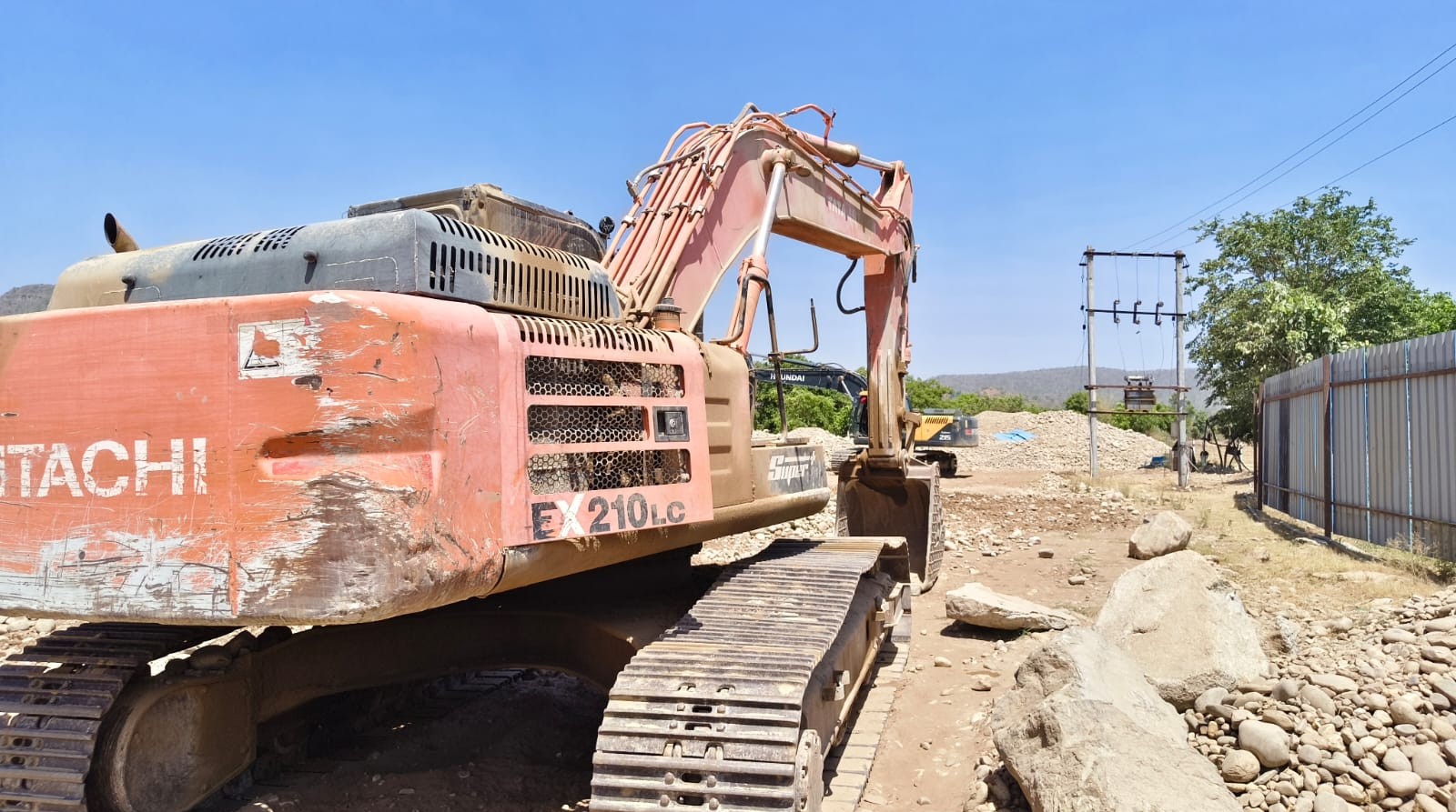TATA HITACHI EXCAVATOR EX 210 2019