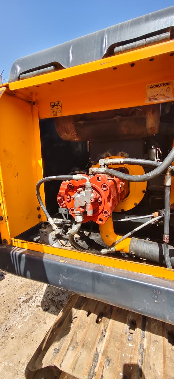 HYUNDAI EXCAVATOR R210 2020