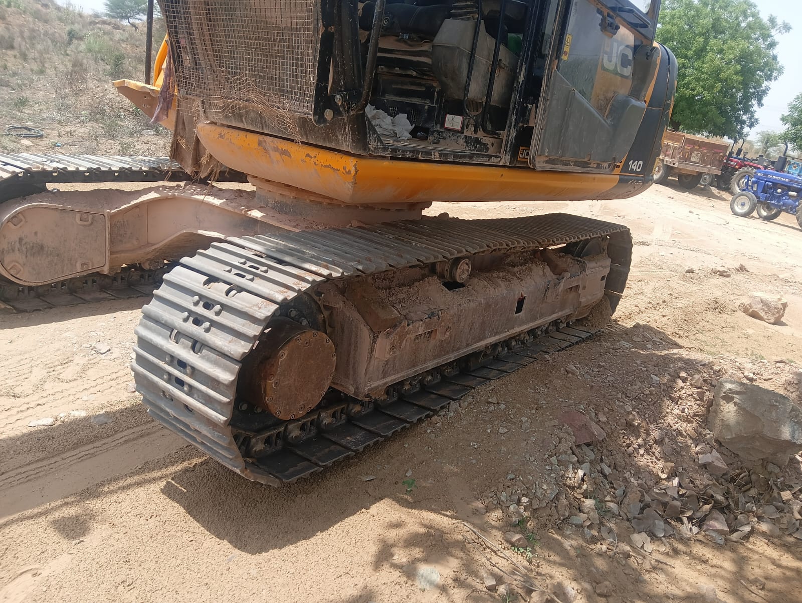 JCB EXCAVATOR JS140 2022