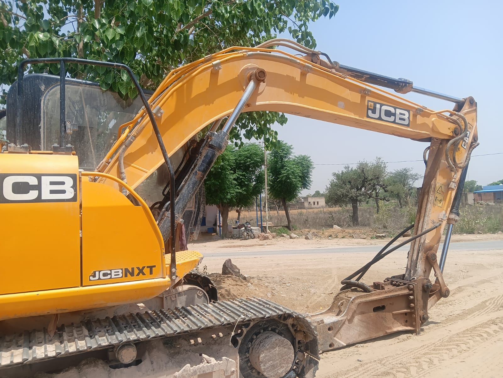 JCB EXCAVATOR JS140 2022