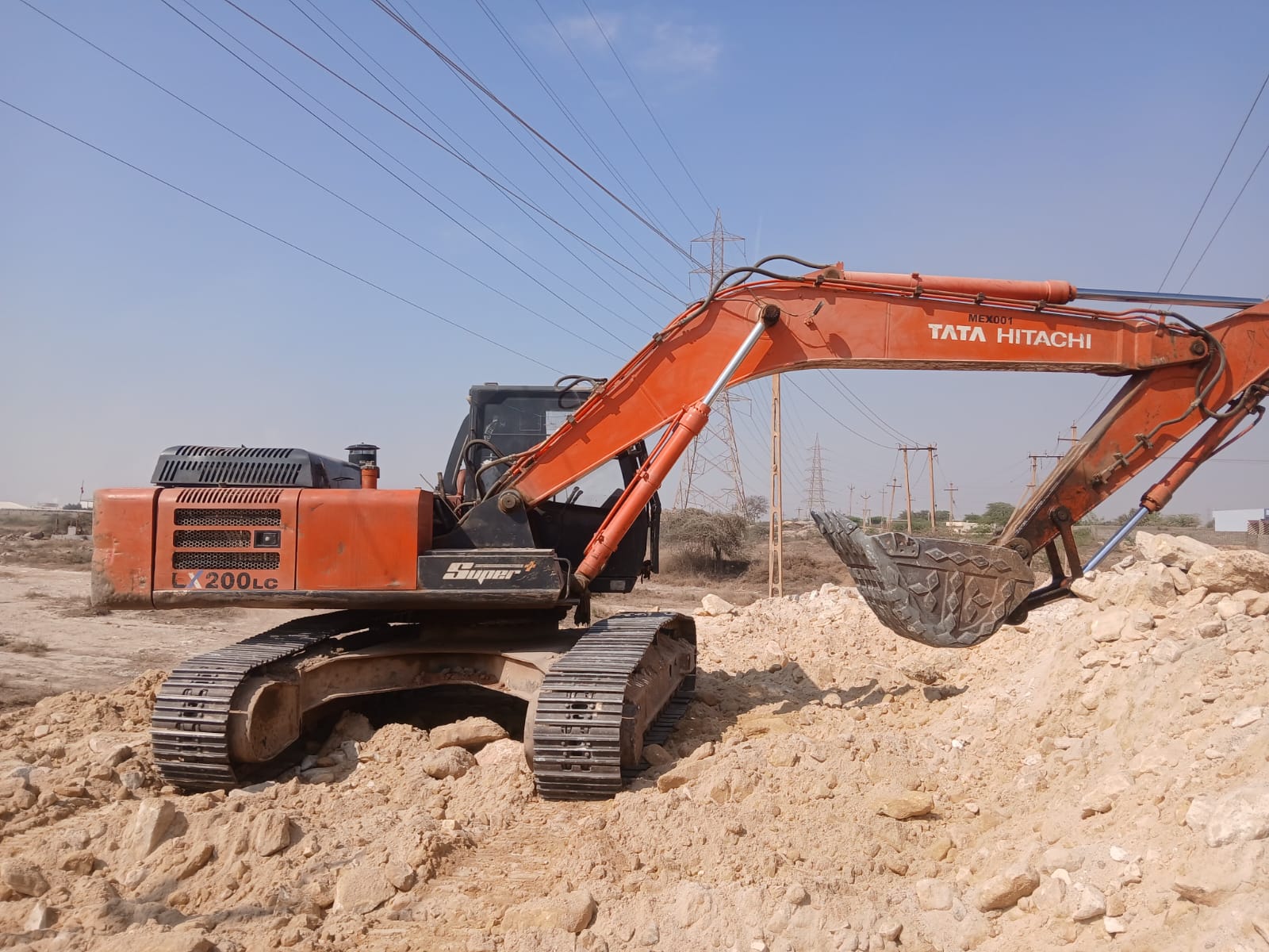 TATA HITACHI EXCAVATAR EX200 2019