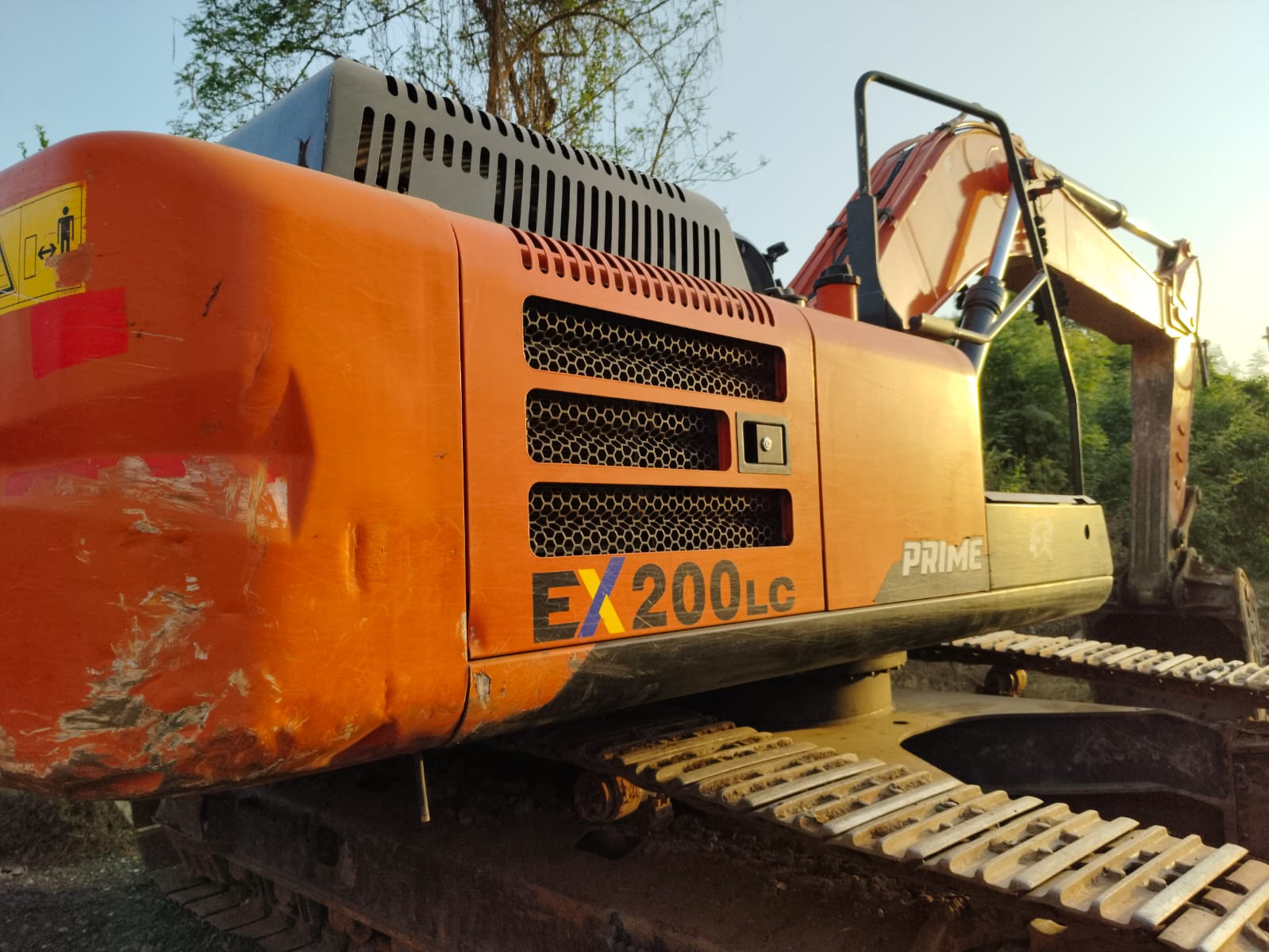 TATA HITACHI EXCAVATOR EX200 2024