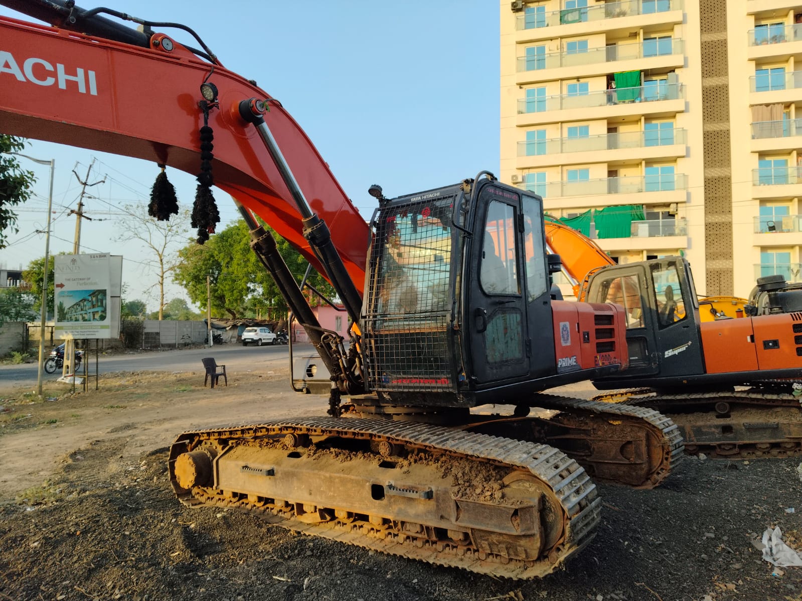 TATA HITACHI EXCAVATOR EX200 2024