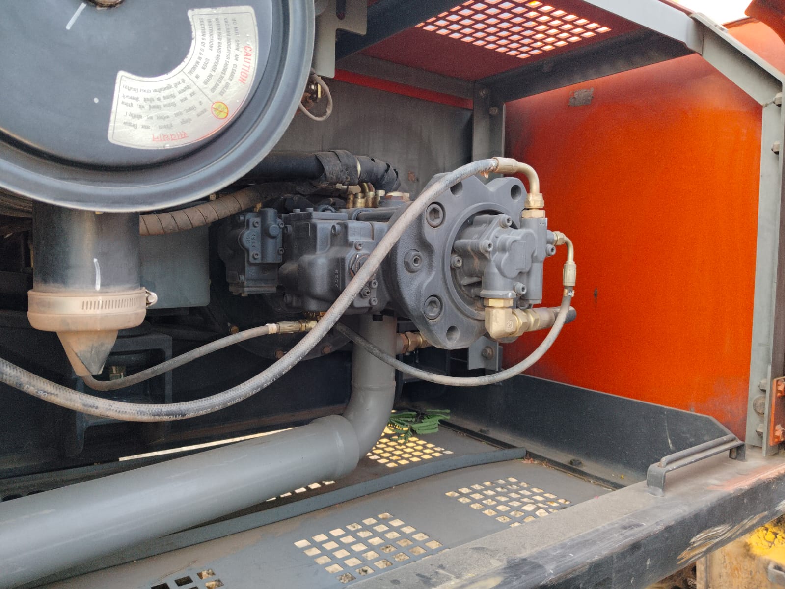 TATA HITACHI EXCAVATOR EX200 2024