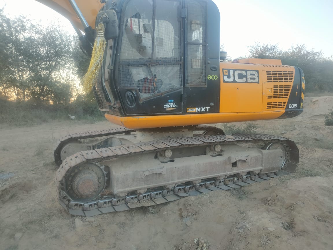 JCB EXCAVATOR JS205 2019