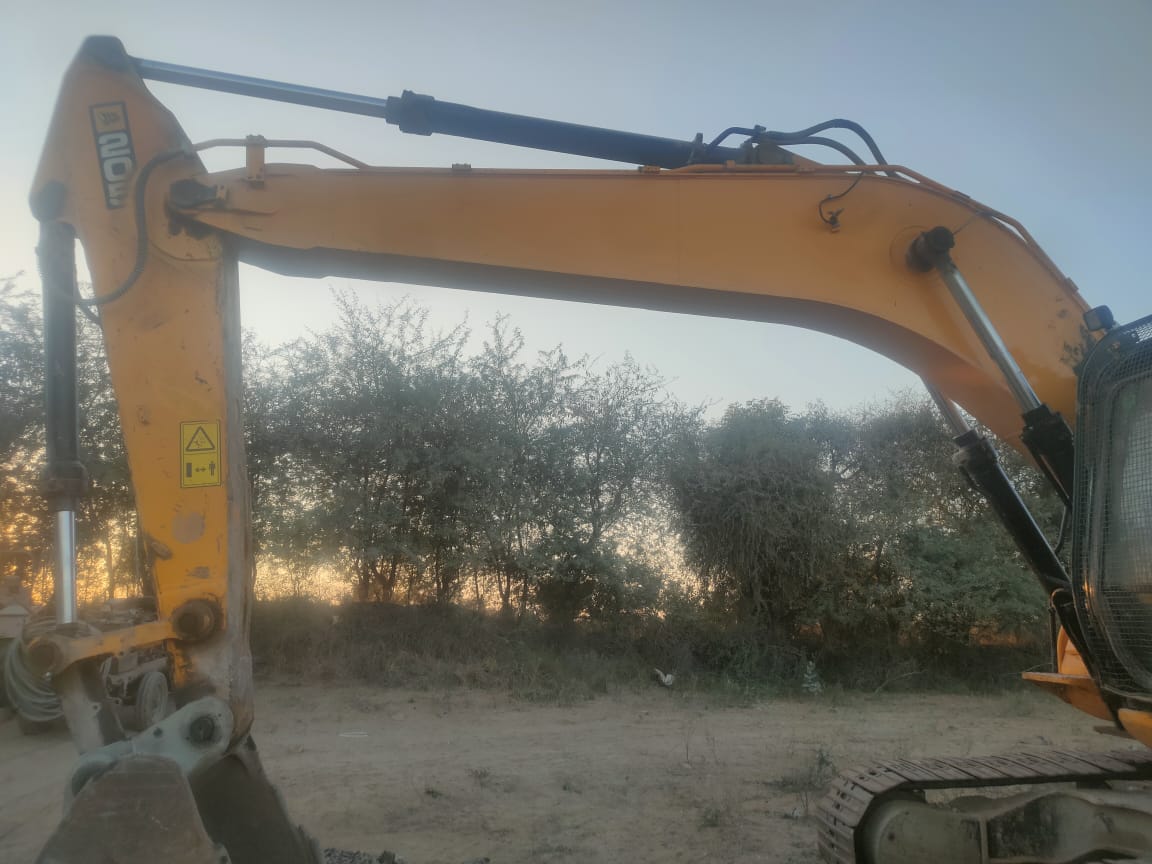JCB EXCAVATOR JS205 2019