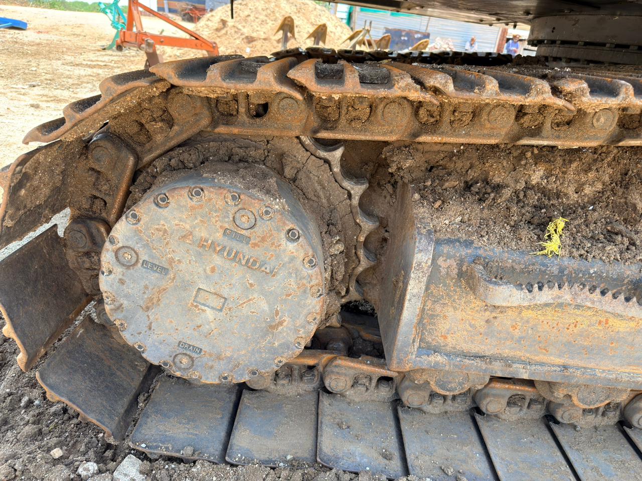 HYUNDAI EXCAVATOR R210 2021