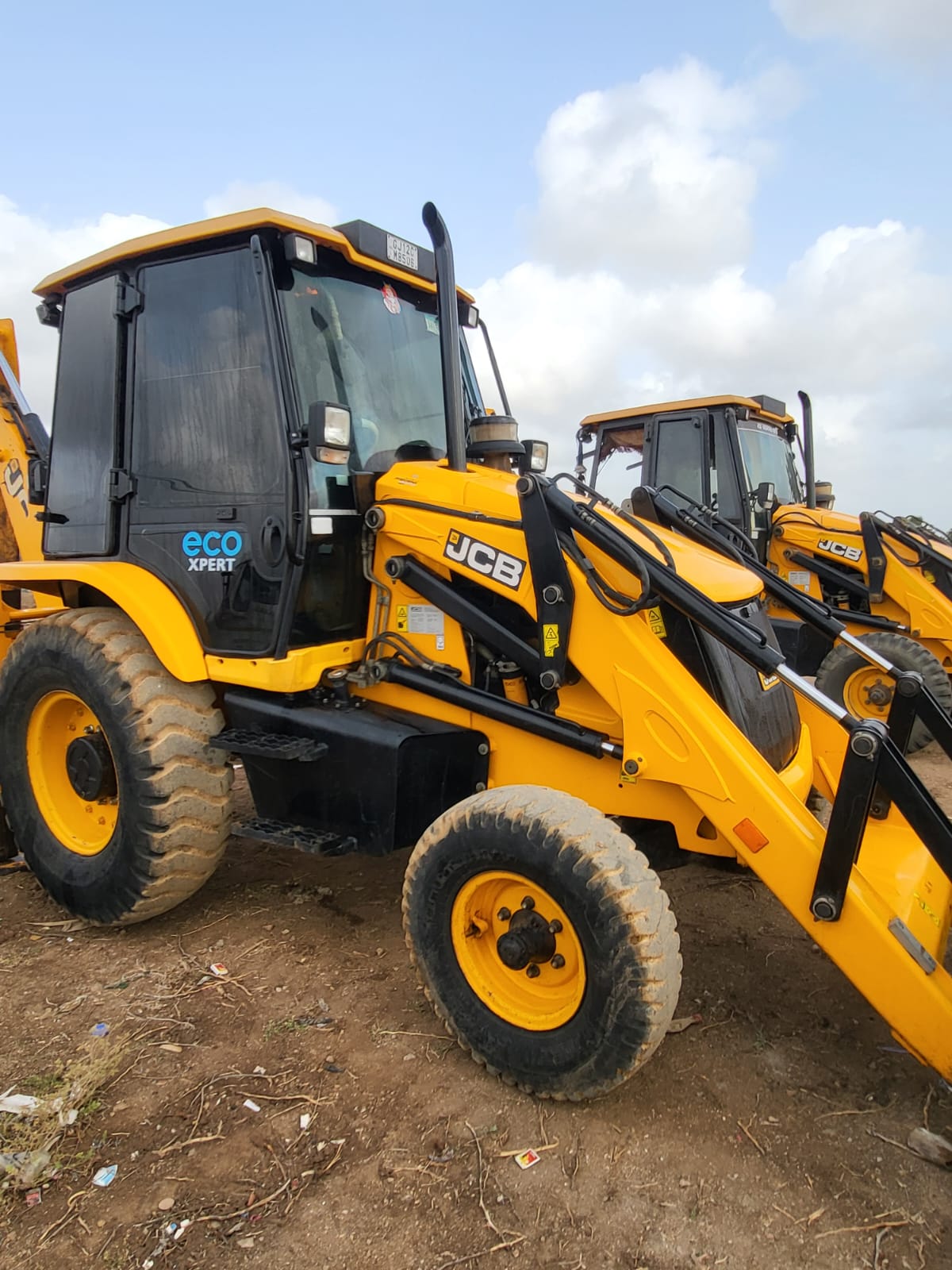 JCB BACKHOE 3DX 2024