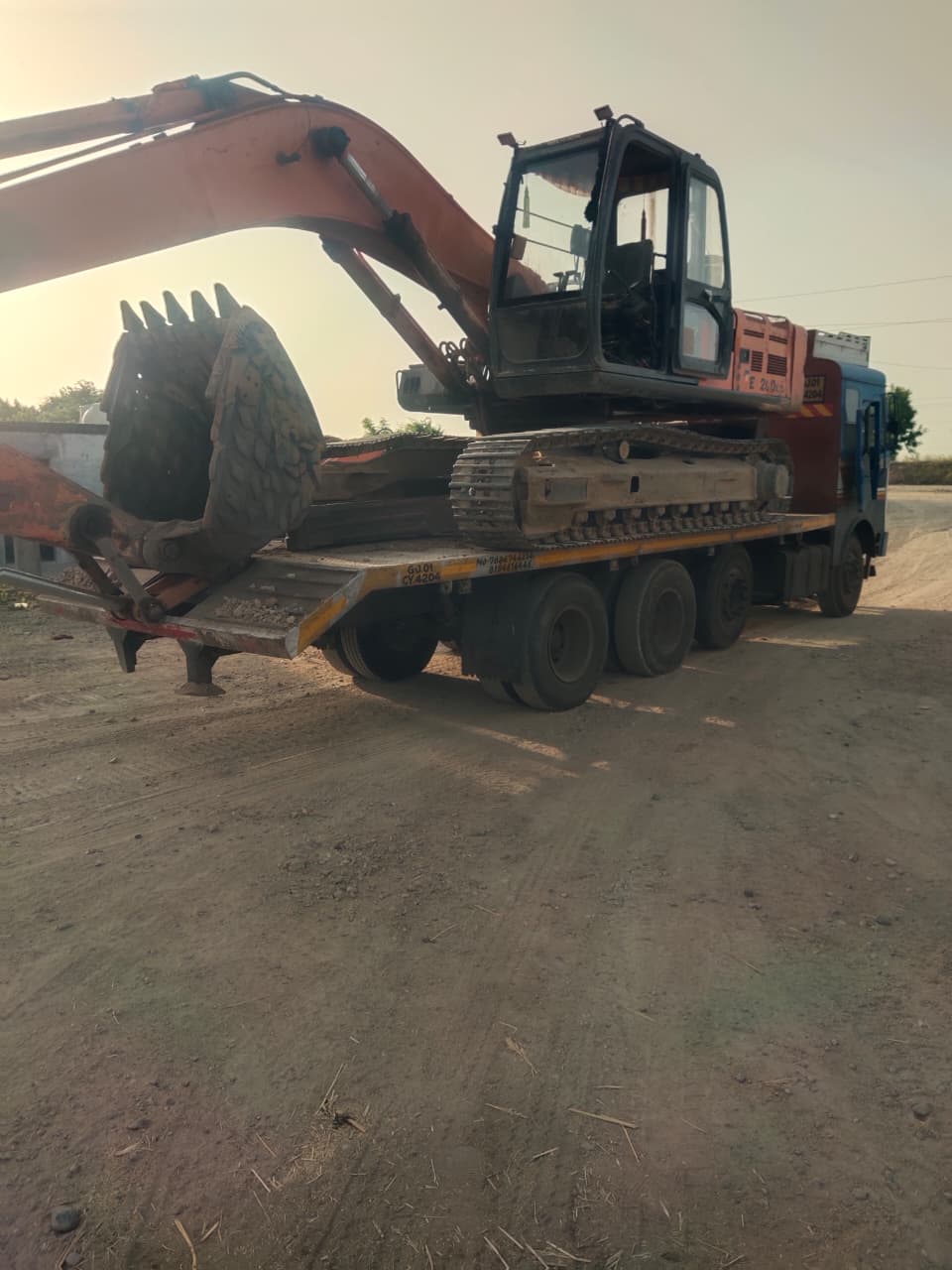 TATA HITACHI EXCAVATAR EX200 2016