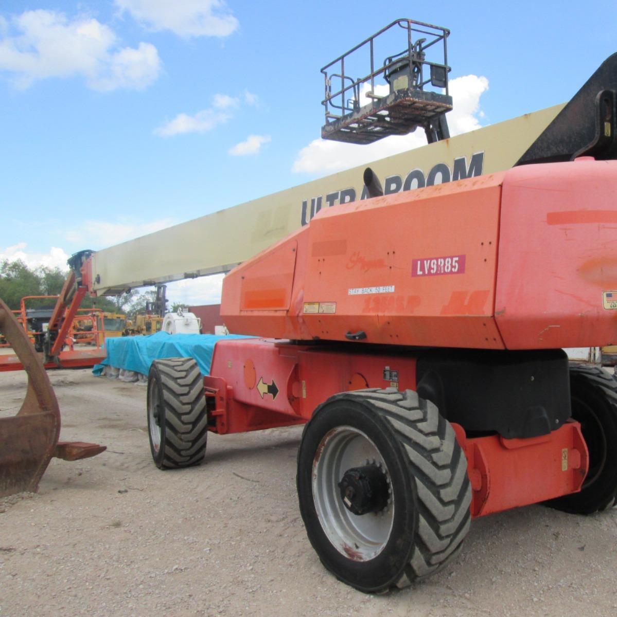 JLG BOOM LIFT 1350SJP 2012