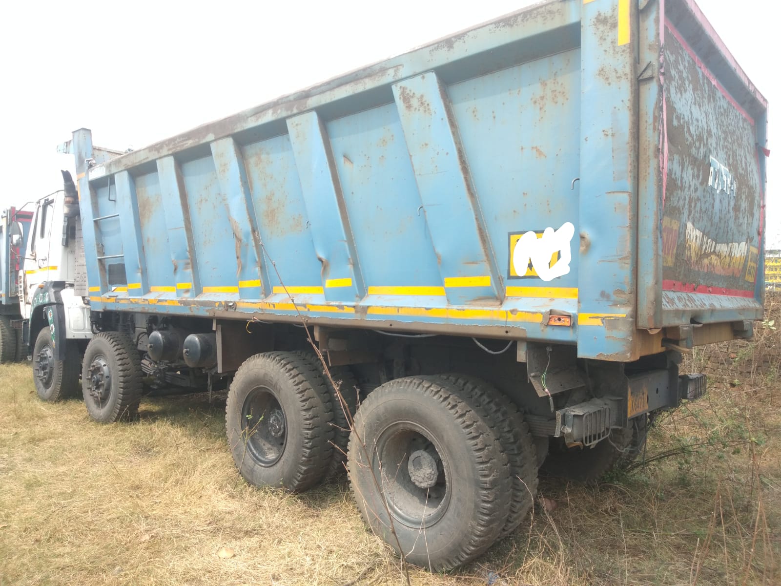 TATA SIGNA DUMP TRACK 3525.TK 2022
