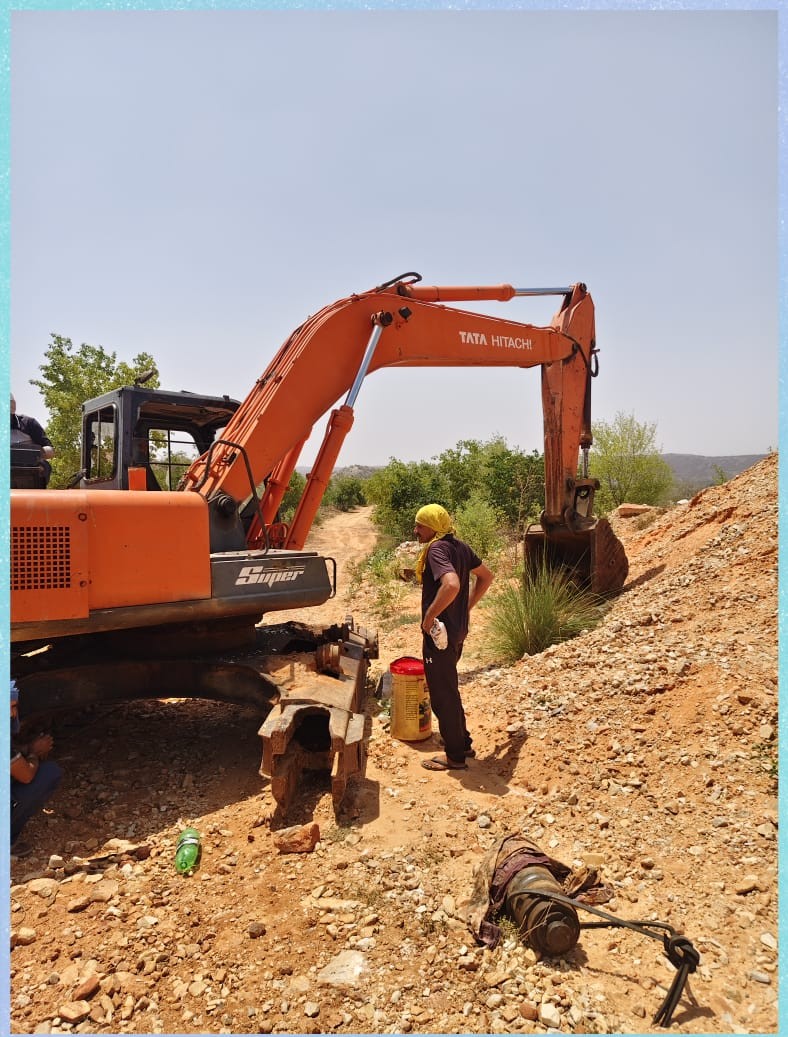 TATA HITACHI EXCAVATAR EX200 2016
