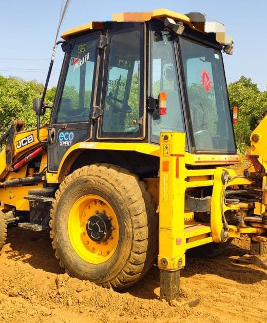 JCB BACKHOE 3DX 2024