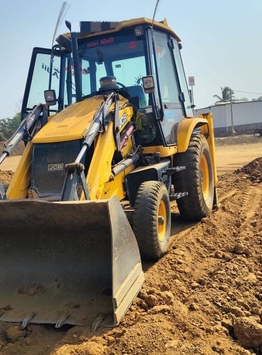 JCB BACKHOE 3DX 2024