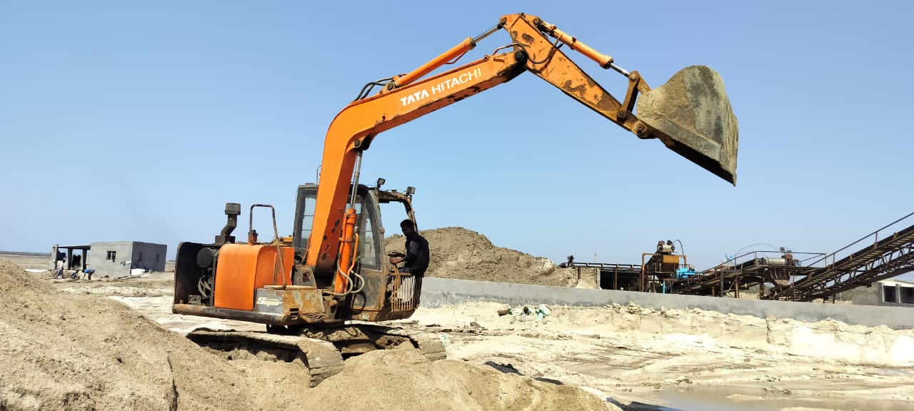 TATA HITACHI EXCAVATAR EX70 2017