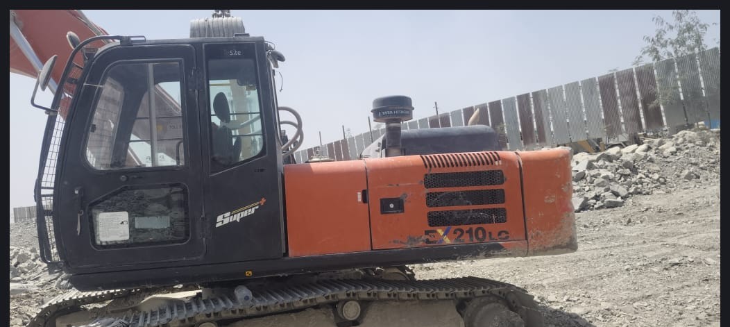 TATA HITACHI EXCAVATOR EX210 2024