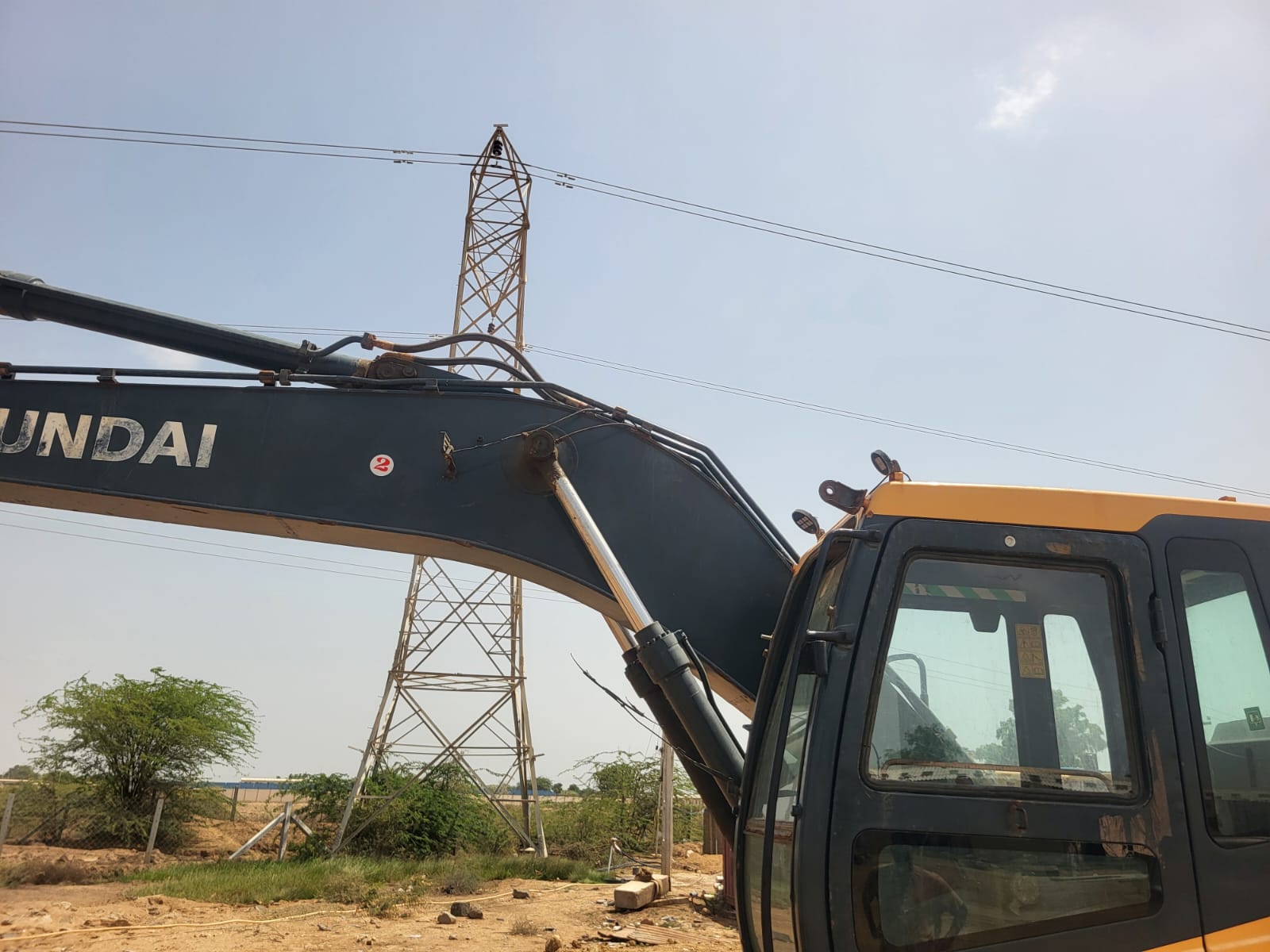 HYUNDAI EXCAVATOR R215 SMART 2022