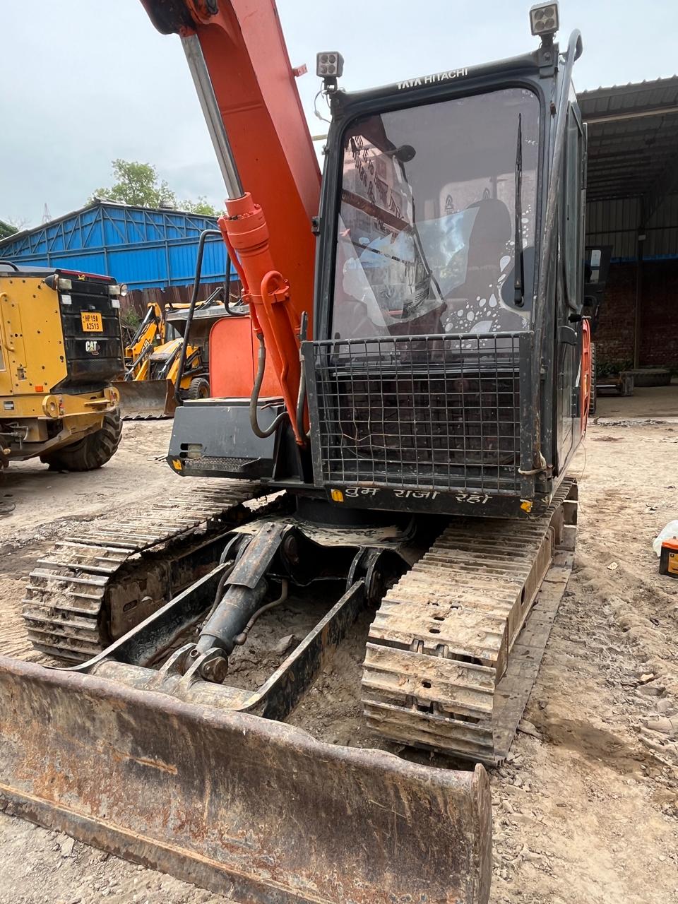 TATA HITACHI EXCAVATOR EX70 2019