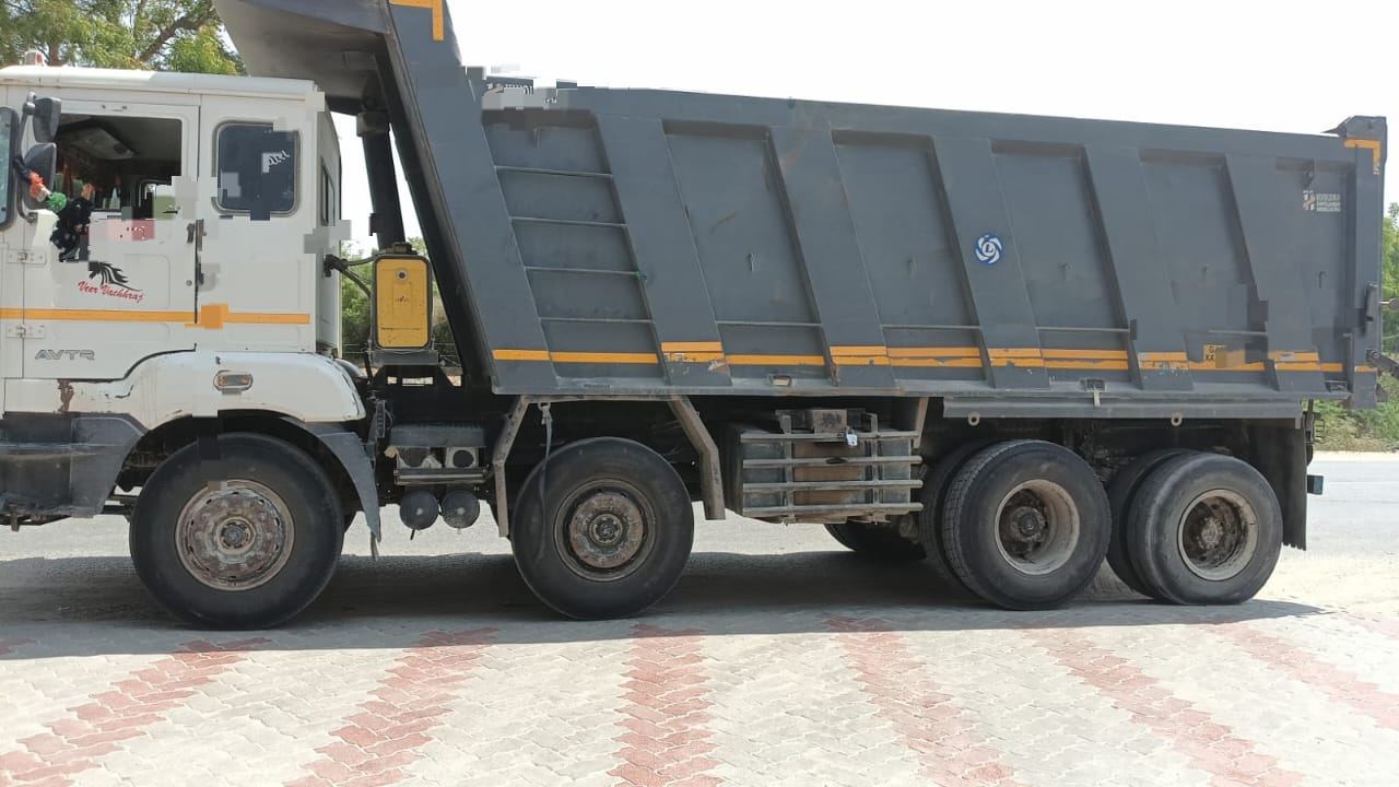 ASHOK LEYLAND DUMP TRUCK 3520 2023