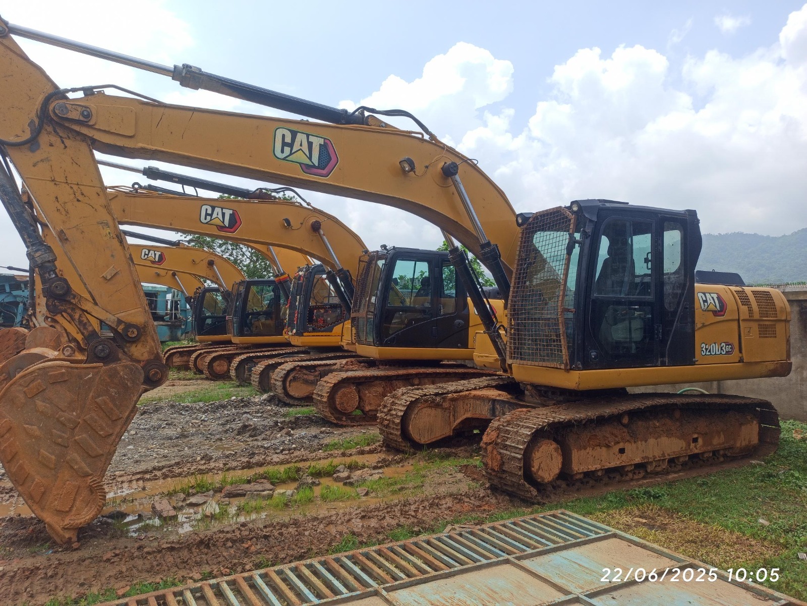 CAT EXCAVATOR 320 D3 GC 2021