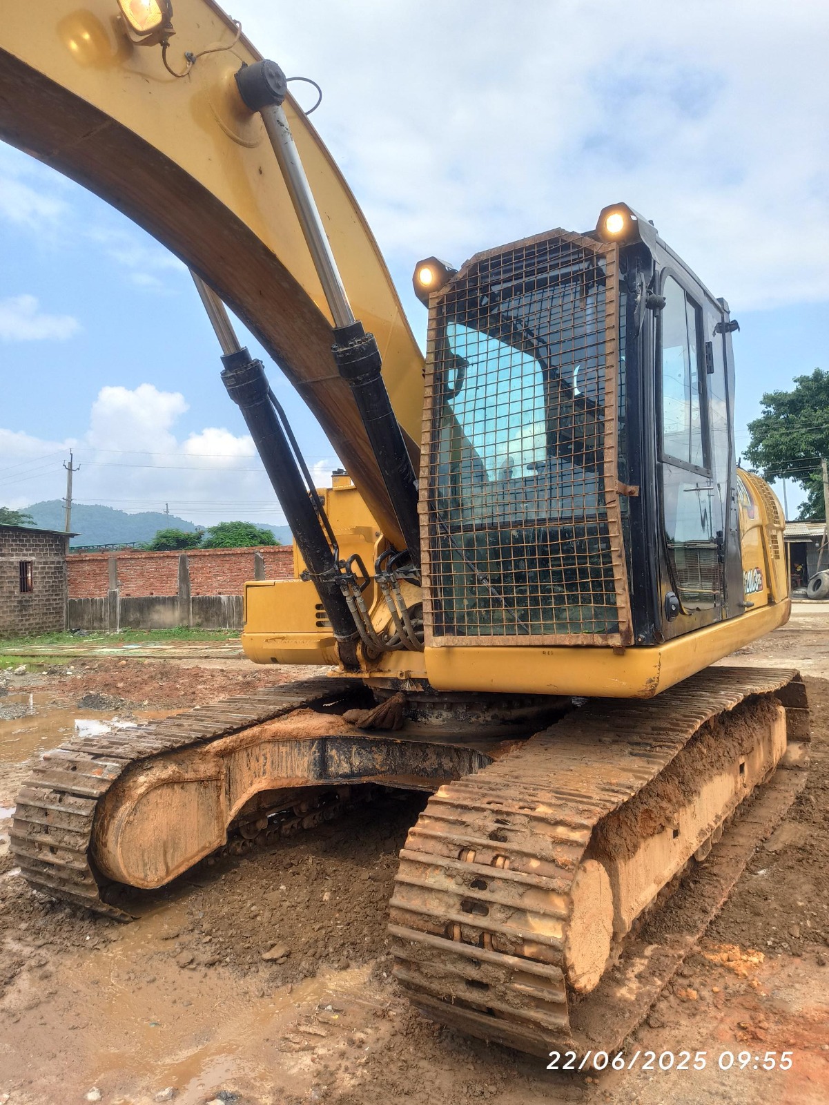 CAT EXCAVATOR 320 D3 GC 2021