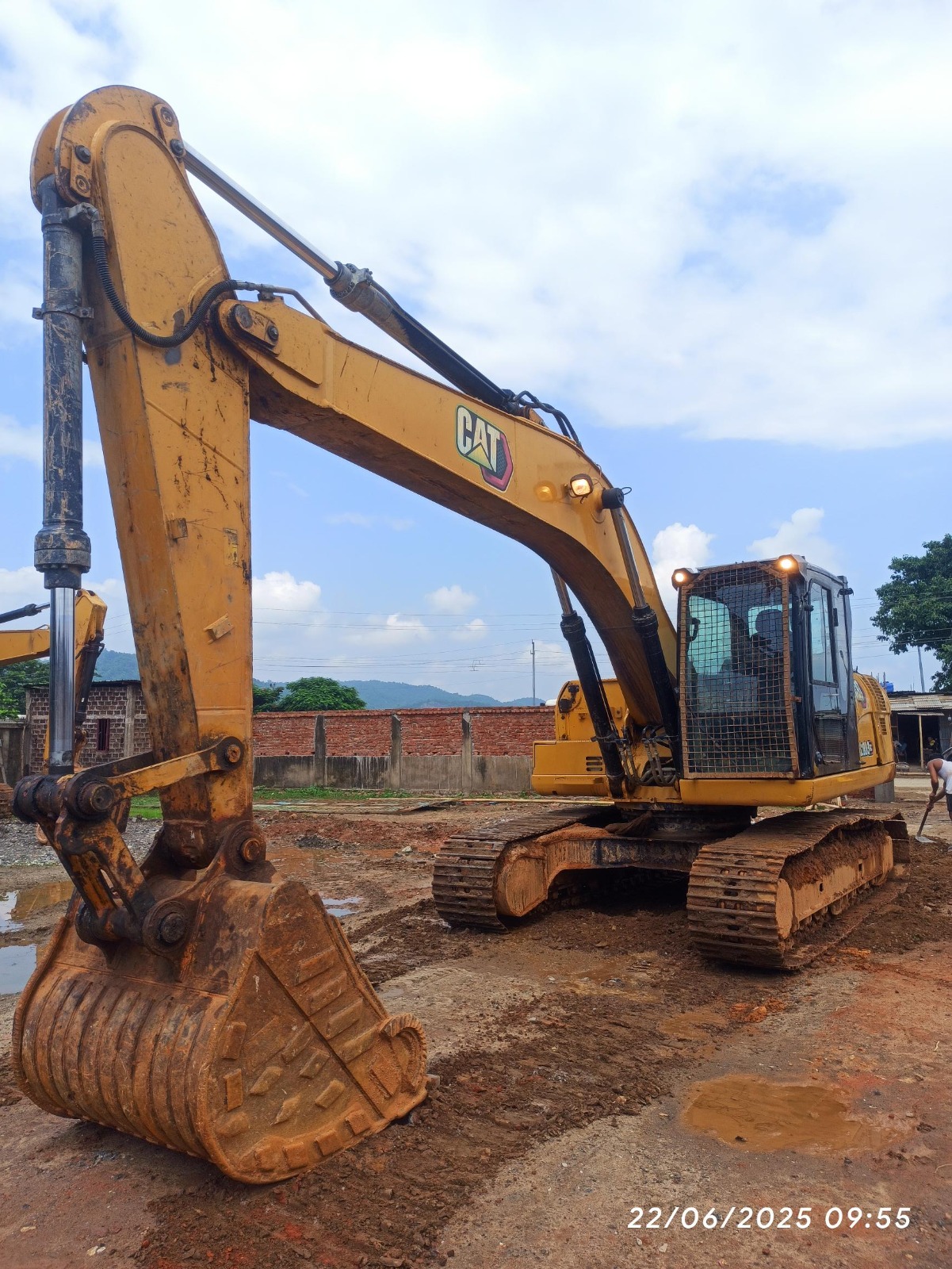 CAT EXCAVATOR 320 D3 GC 2021