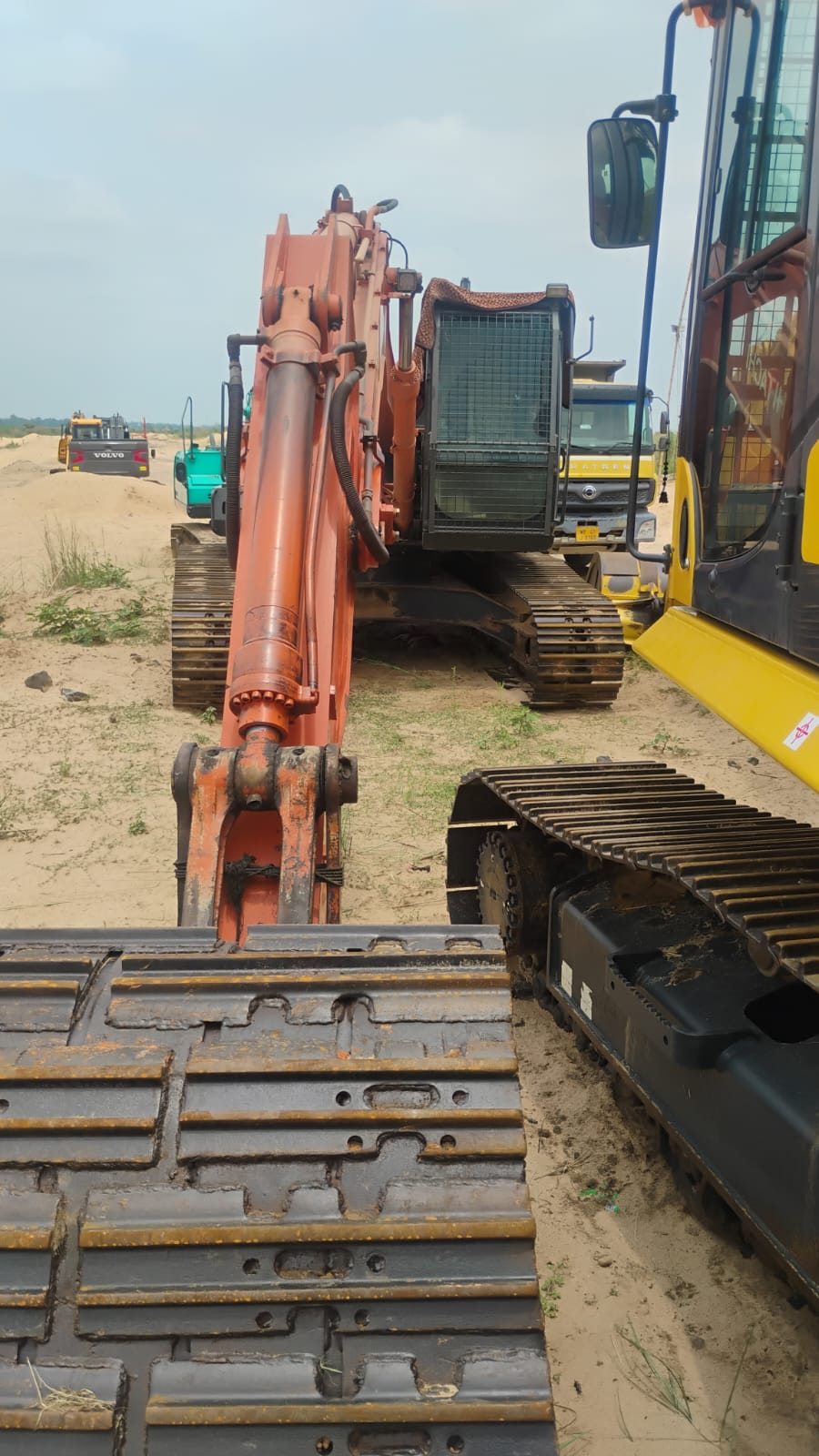 TATA HITACHI EXCAVATOR EX 210 2022