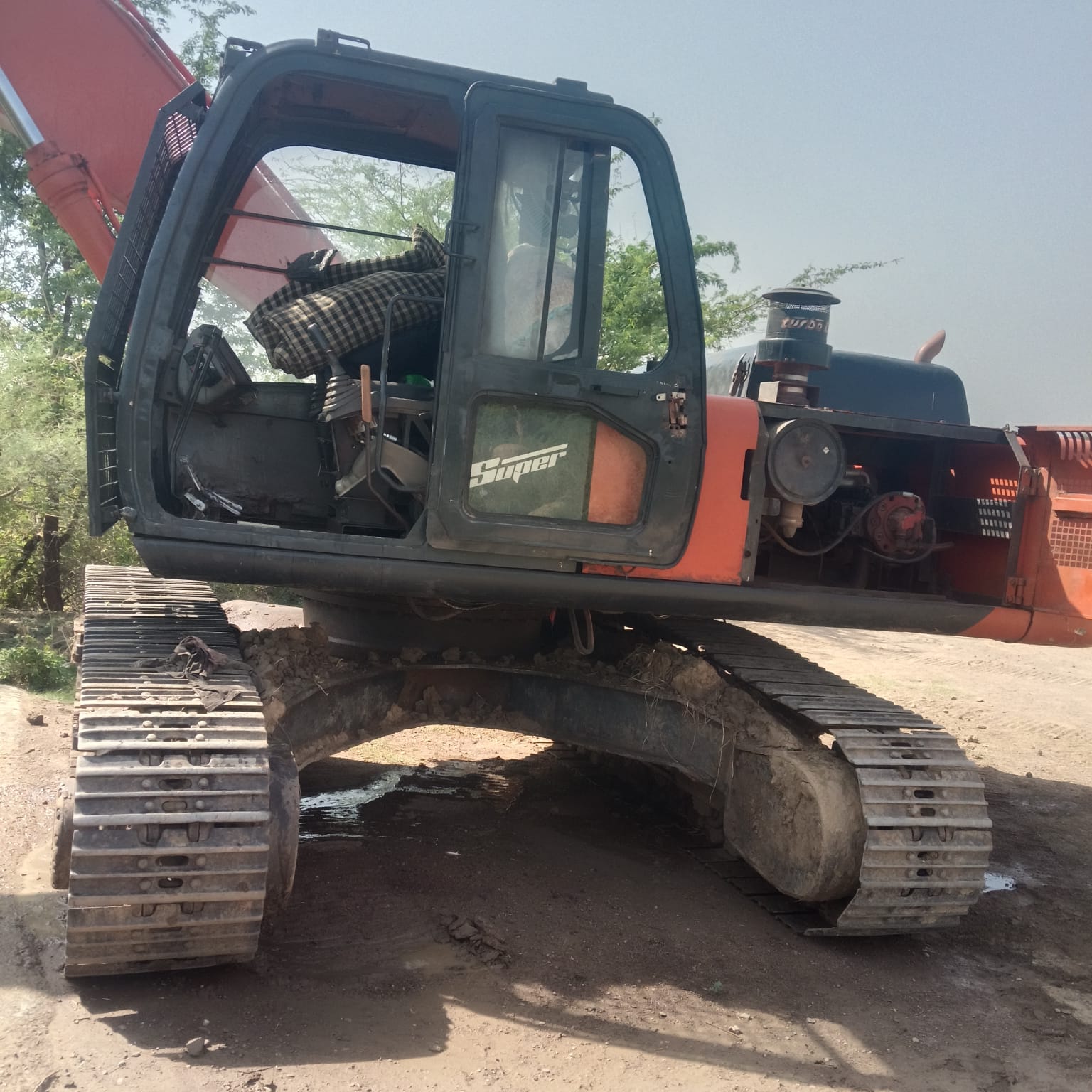 TATA HITACHI EXCAVATAR EX200 2017
