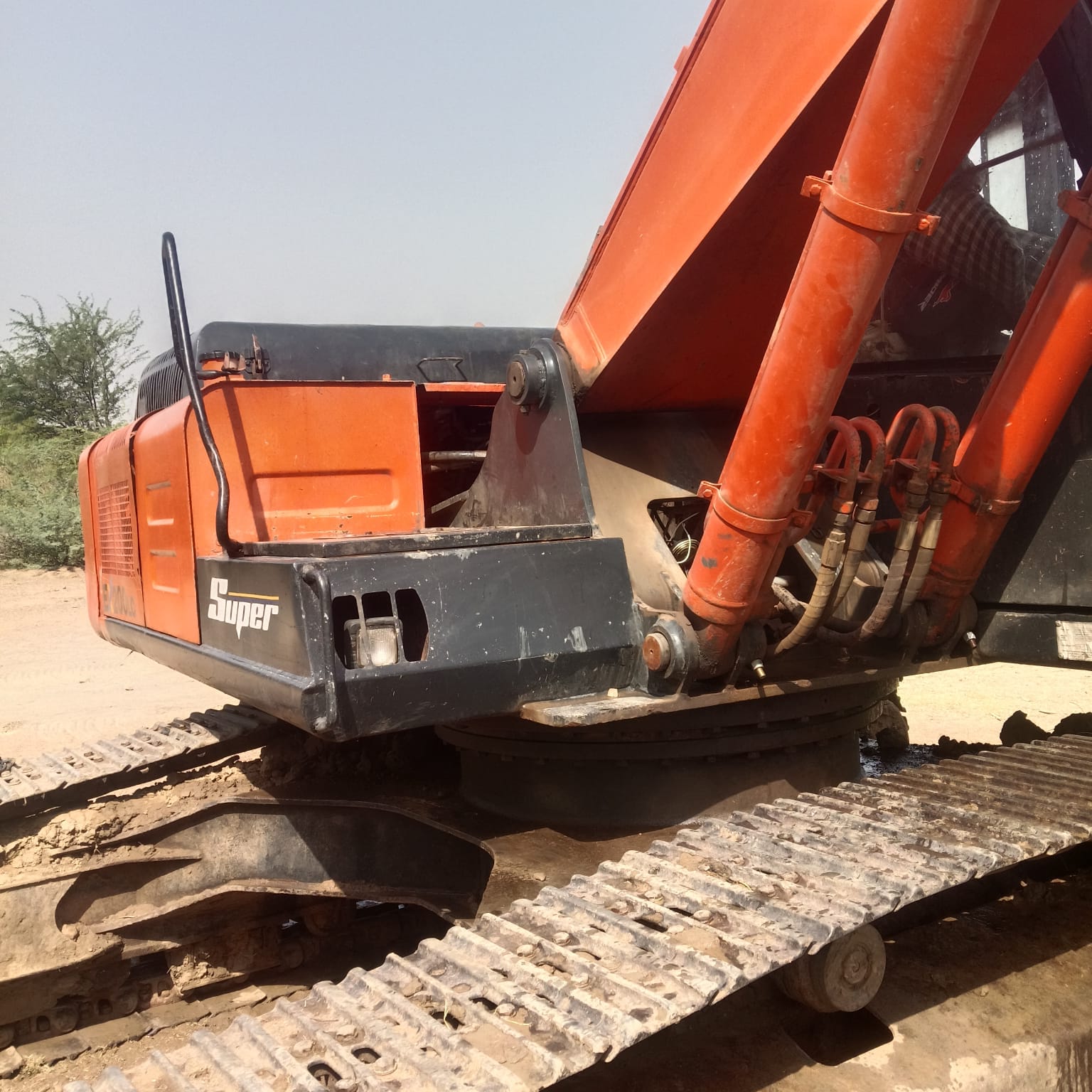 TATA HITACHI EXCAVATAR EX200 2017