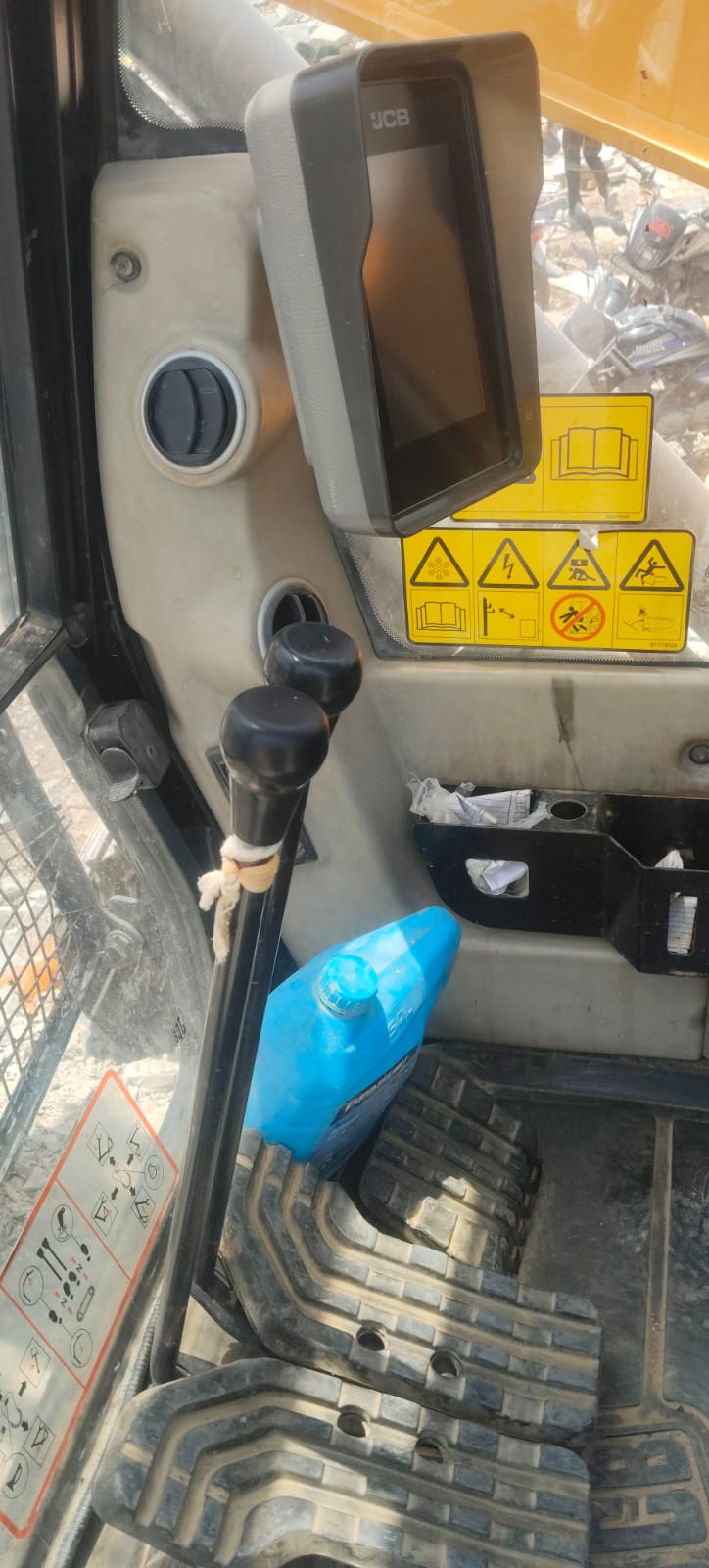 JCB EXCAVATOR JS205 2023