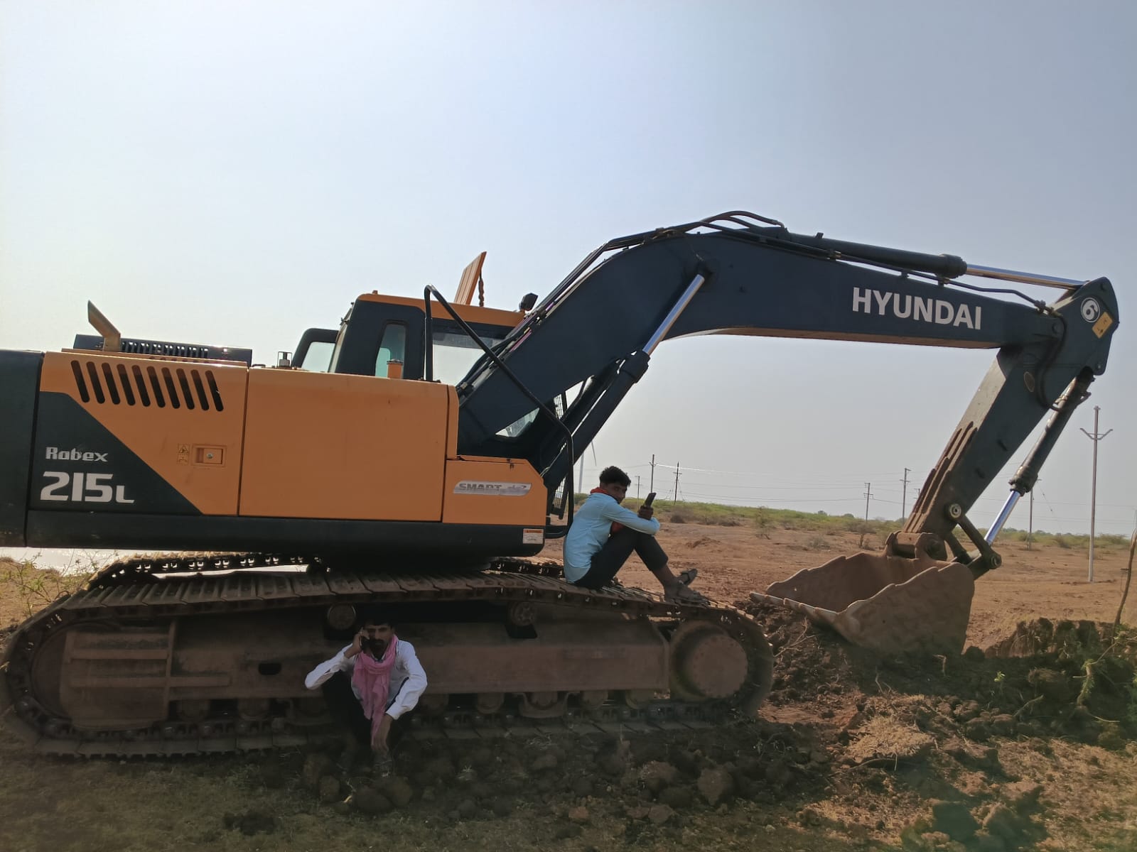 HYUNDAI EXCAVATOR R215 SMART 2023